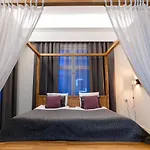Hotel De Gamlas Hem & Restaurant Oulu