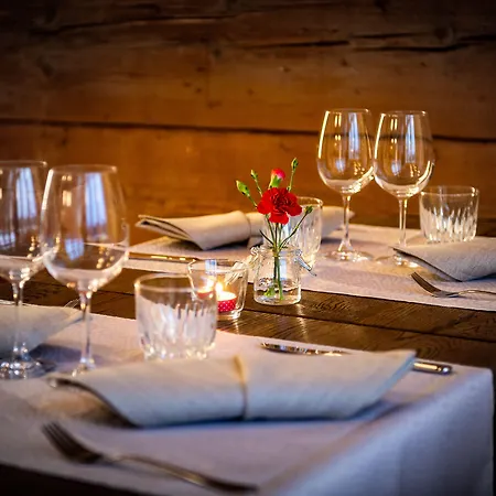 De Gamlas Hem & Restaurant 3* 奥卢