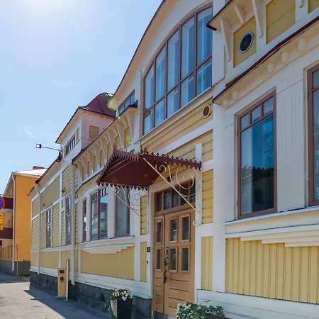 De Gamlas Hem & Restaurant 奥卢