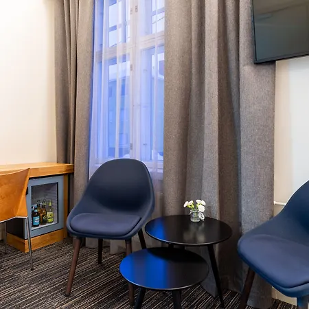 Hotel De Gamlas Hem & Restaurant Oulu