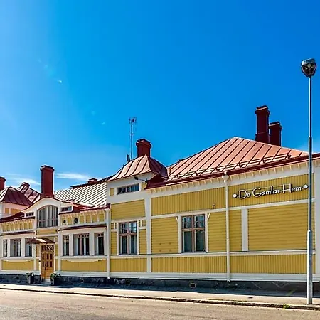 De Gamlas Hem & Restaurant 奥卢