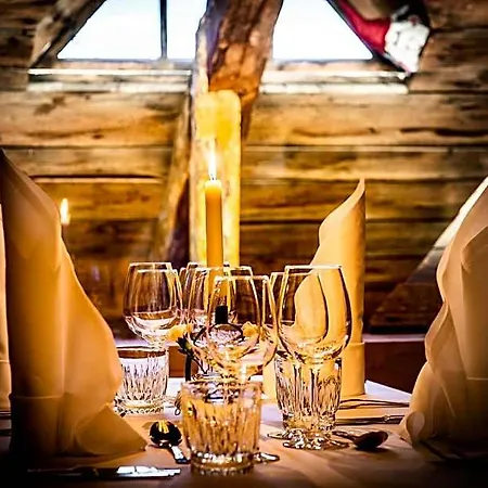 De Gamlas Hem & Restaurant فندق 3*
