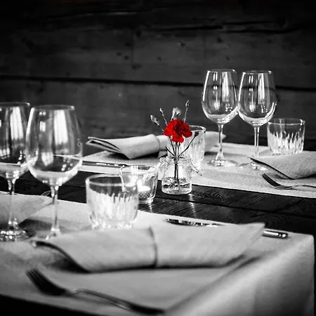 De Gamlas Hem & Restaurant 3* 奥卢