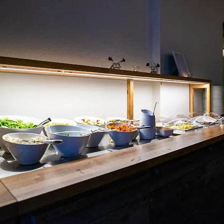 De Gamlas Hem & Restaurant 奥卢