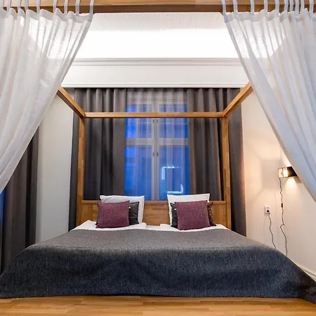 Hotel De Gamlas Hem & Restaurant Oulu