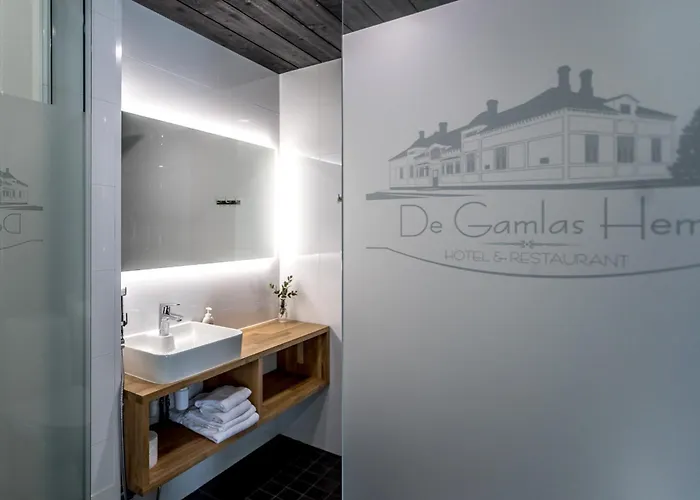 Hotel De Gamlas Hem & Restaurant Oulu