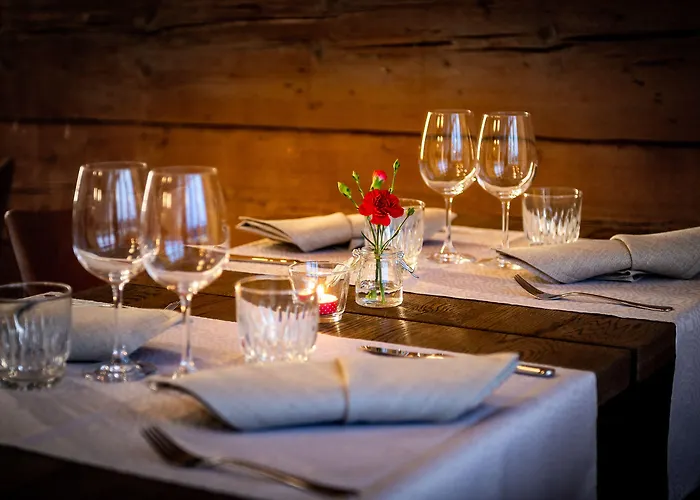 De Gamlas Hem & Restaurant 3* 奥卢