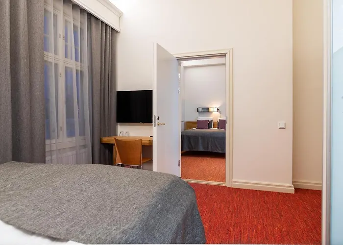 Hotel De Gamlas Hem & Restaurant Oulu